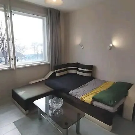 Privatunterkunft Your - In Front Of The