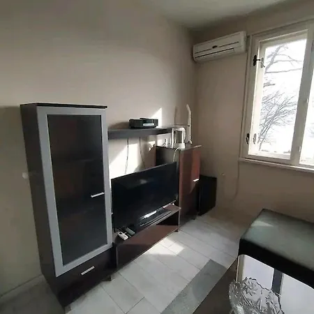 Privatunterkunft Your - In Front Of The Warna