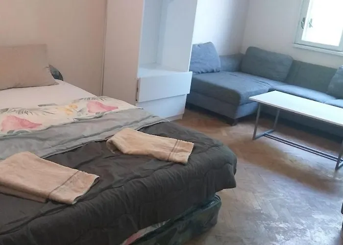 Your - In Front Of The 民宿